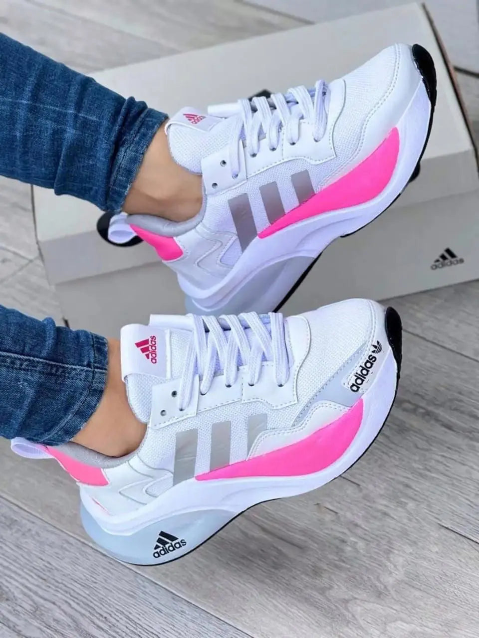 Tenis Adidas Suela Goma antiresbalante Dama